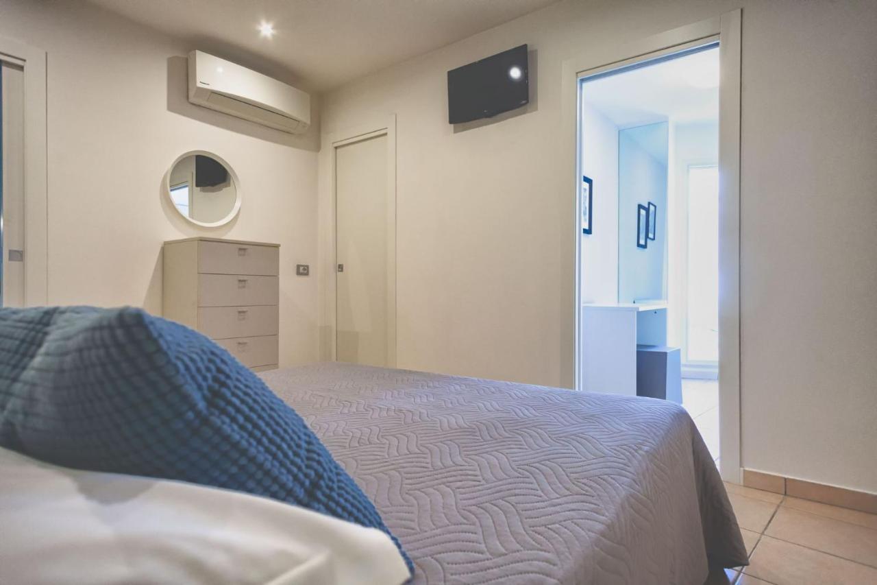 Aparthotel Residenza Alma Riccione Exterior foto